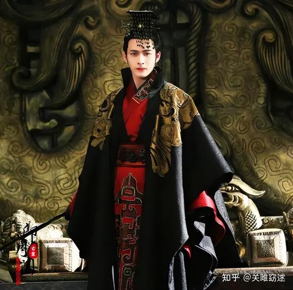 黑色的秘密：为何秦朝人偏爱黑色？从时代审美看服饰中的深邃暗涌 - 知乎