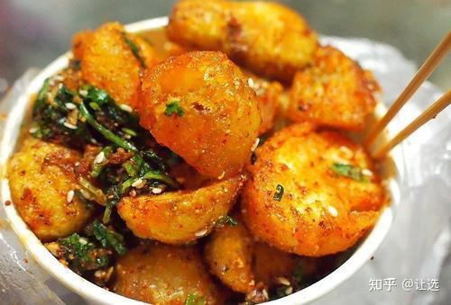 贵州特色美食炸洋芋看到就让人流口水的特色美食