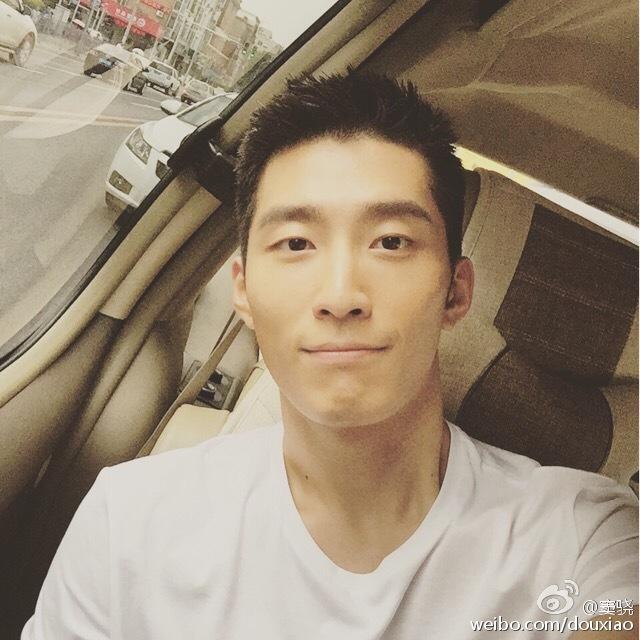 窦骁的美图或搞怪图有哪些?-窦骁帅照