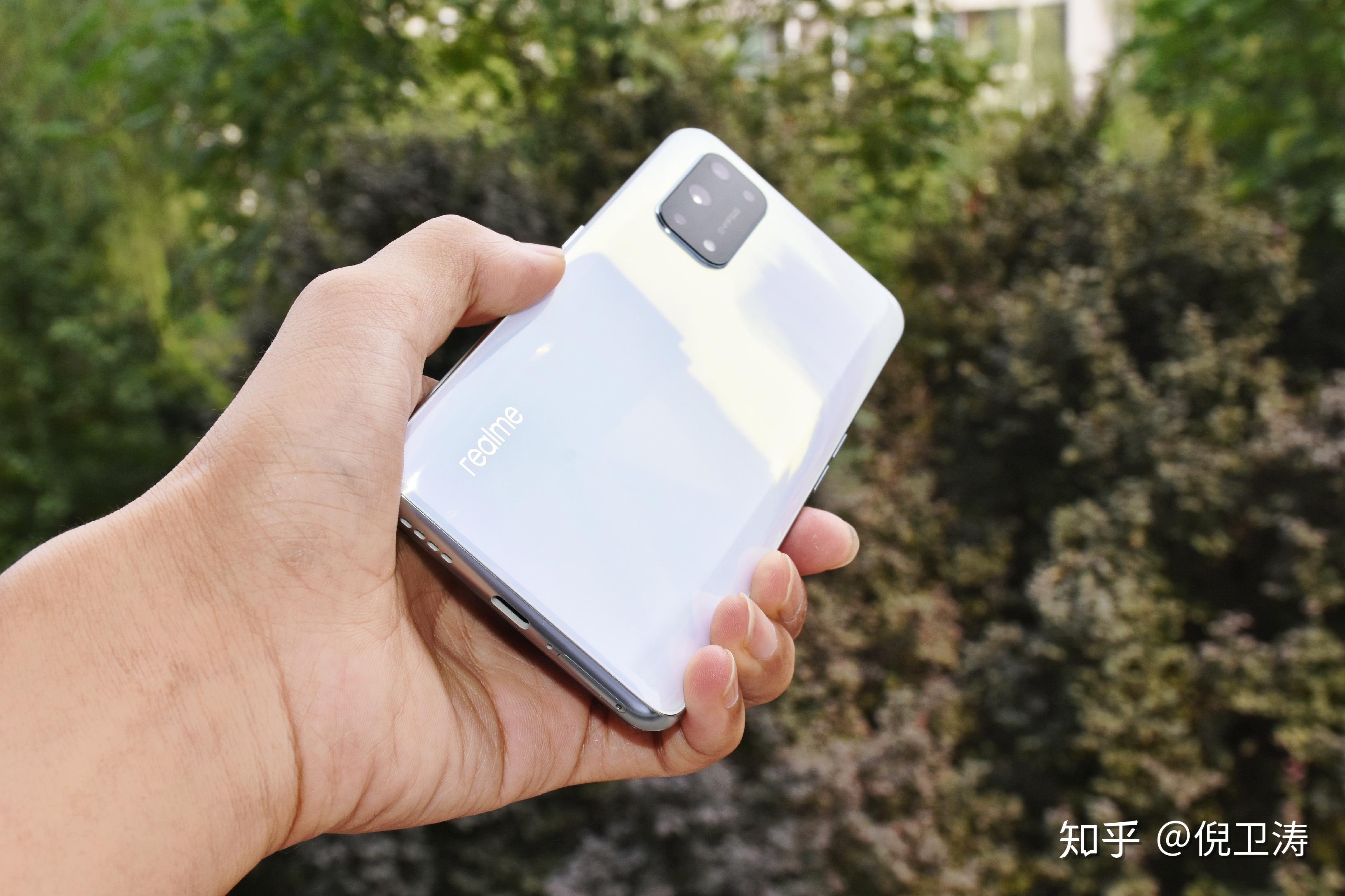 真我x7pro5g开箱幻梦白如玉在手轻薄高颜