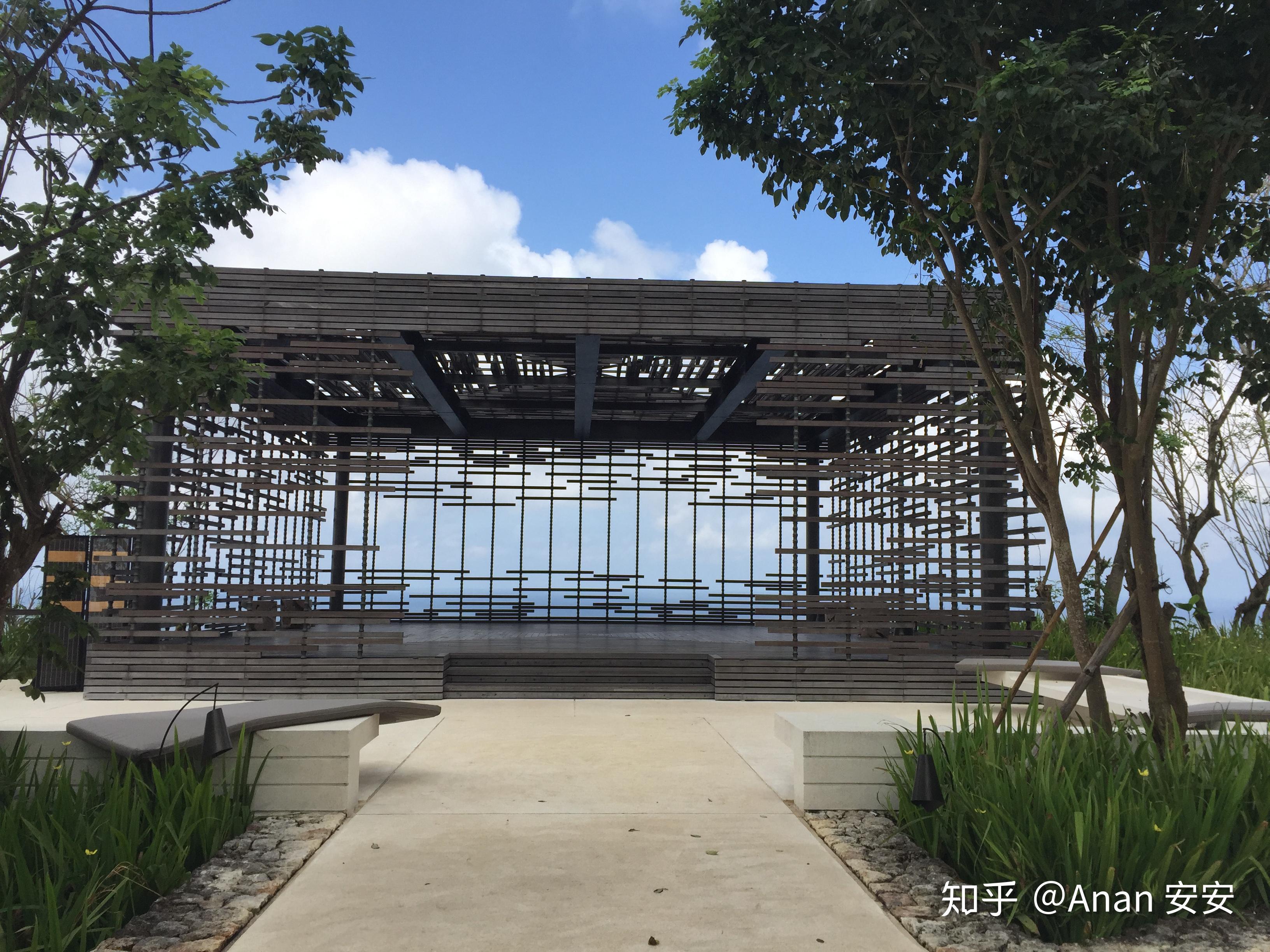 村设计师 (richard hassell)定位阿丽拉乌鲁瓦图酒店为一件环保作品