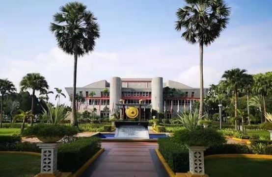 想问一下大家,马来西亚国立大学怎么样,去读研值吗,本科国内一所民办