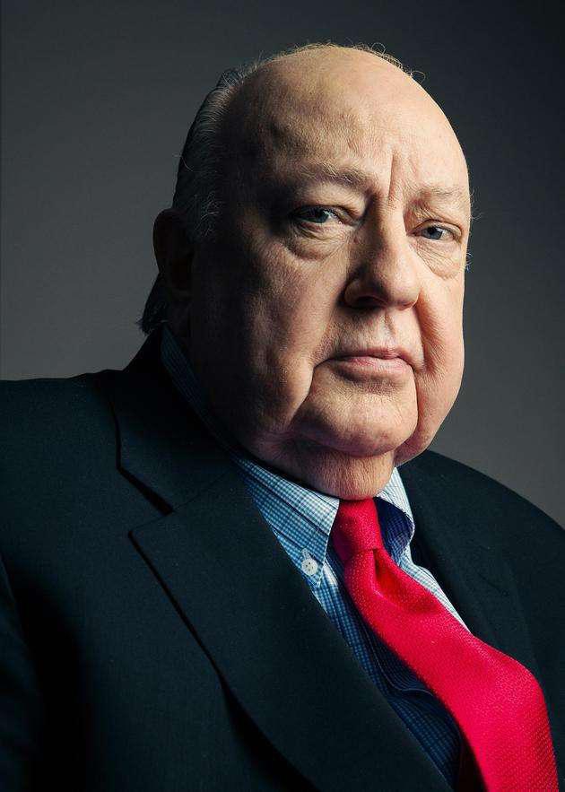 董事长罗杰·艾尔斯(roger ailes)职场性骚扰,在当时引起轩然大波