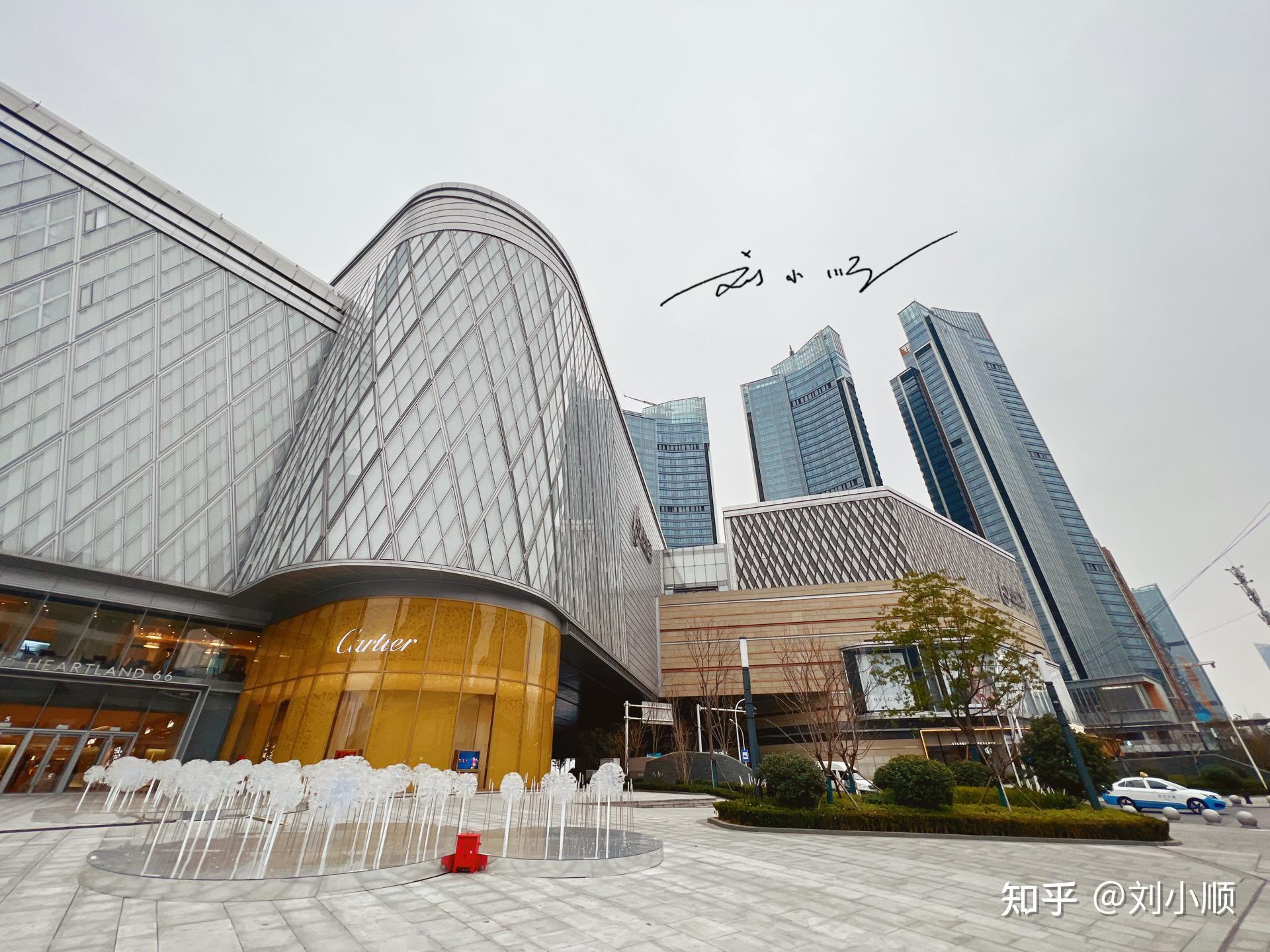 实拍“武汉恒隆广场”,就在著名的武广对面,竟然比武广还高档? - 知乎