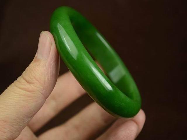 揭秘和田碧玉最好最值钱的是什么颜色值得一看