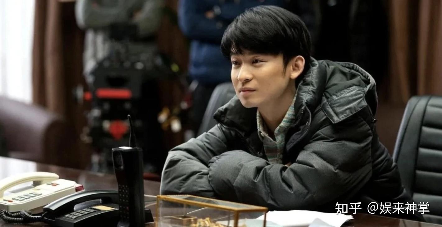 长相平平的董子健半路出道却能爆红全国细扒发现背景不简单