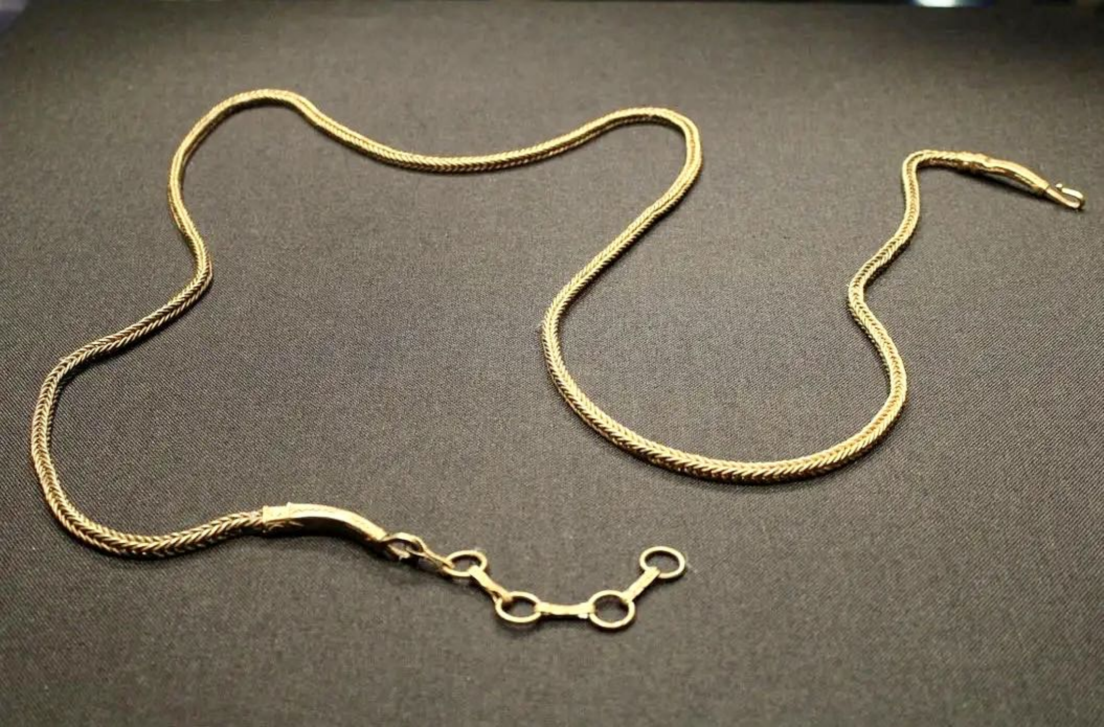 当时出水的鎏金腰带(宋)