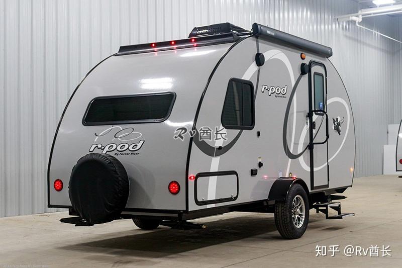 美國森林河房車rpod1766米左右提供4個睡眠位還帶拓展2020款