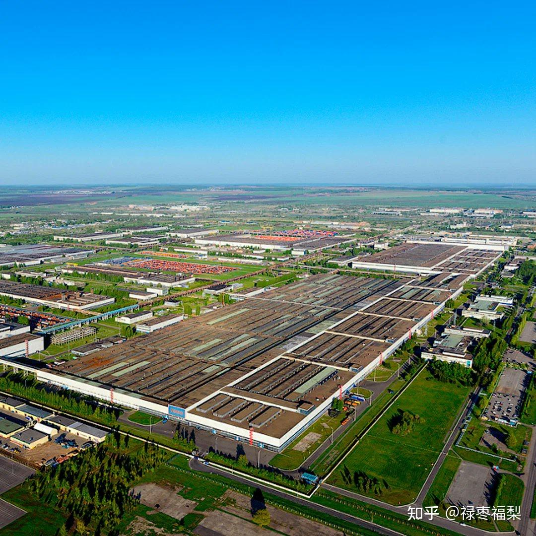 俄罗斯卡玛斯汽车厂的工人被禁止携带购买的食品进入工厂