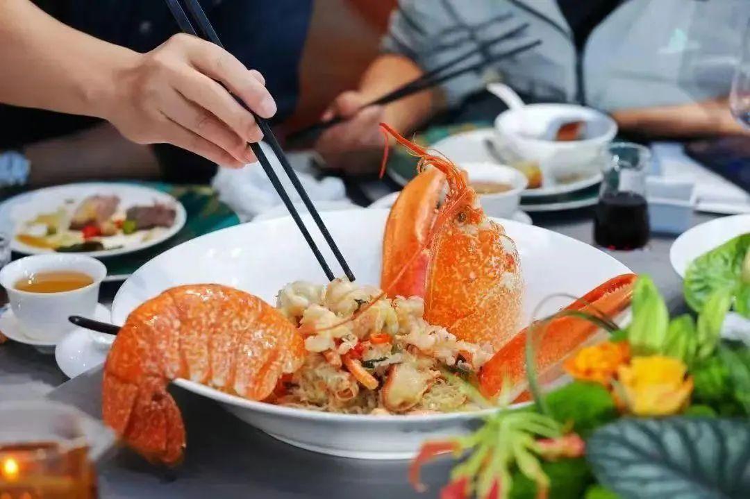 图片来源:徐记海鲜我们深知海鲜为顾客带来的不仅是味觉上的享受 