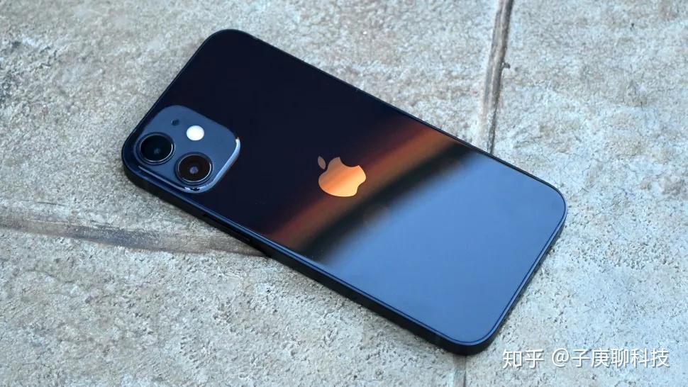 iphone12mini擊敗了其他所有小屏手機性能相機和品牌都完勝