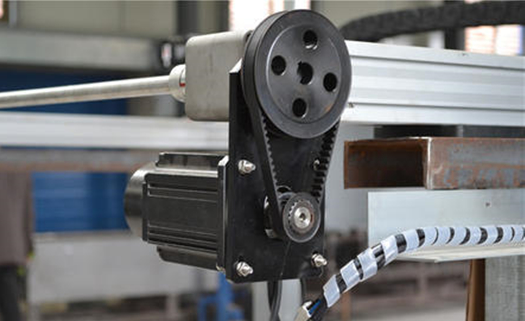 步进电机低速的时候有振动怎么办?学会这招让你轻松解决问题