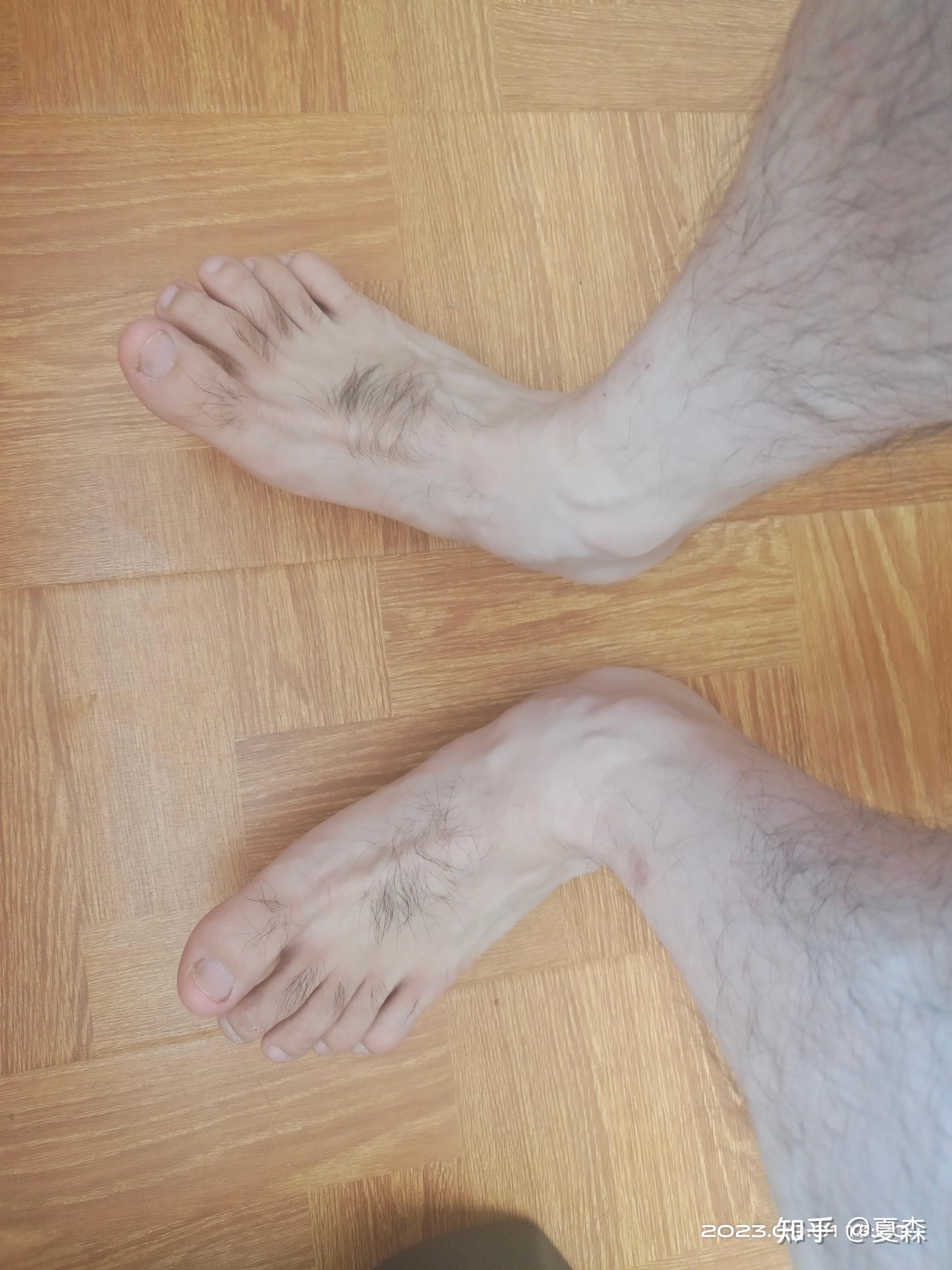 男生的脚什么样算好看?