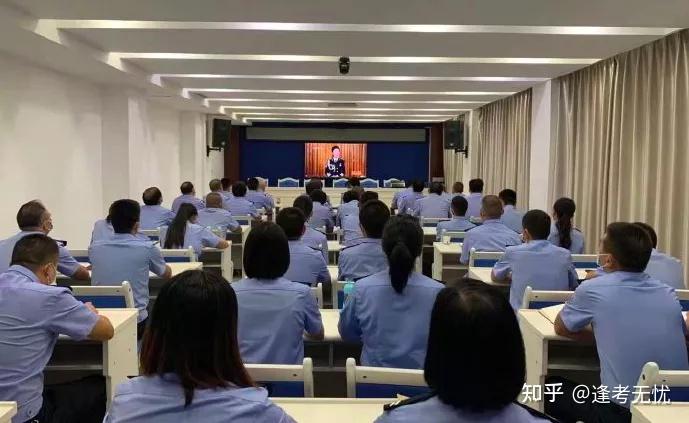 996工作制工资待遇 v2-e7dff5ed95b7ceff9a4d728d57dc8f84_r.jpg