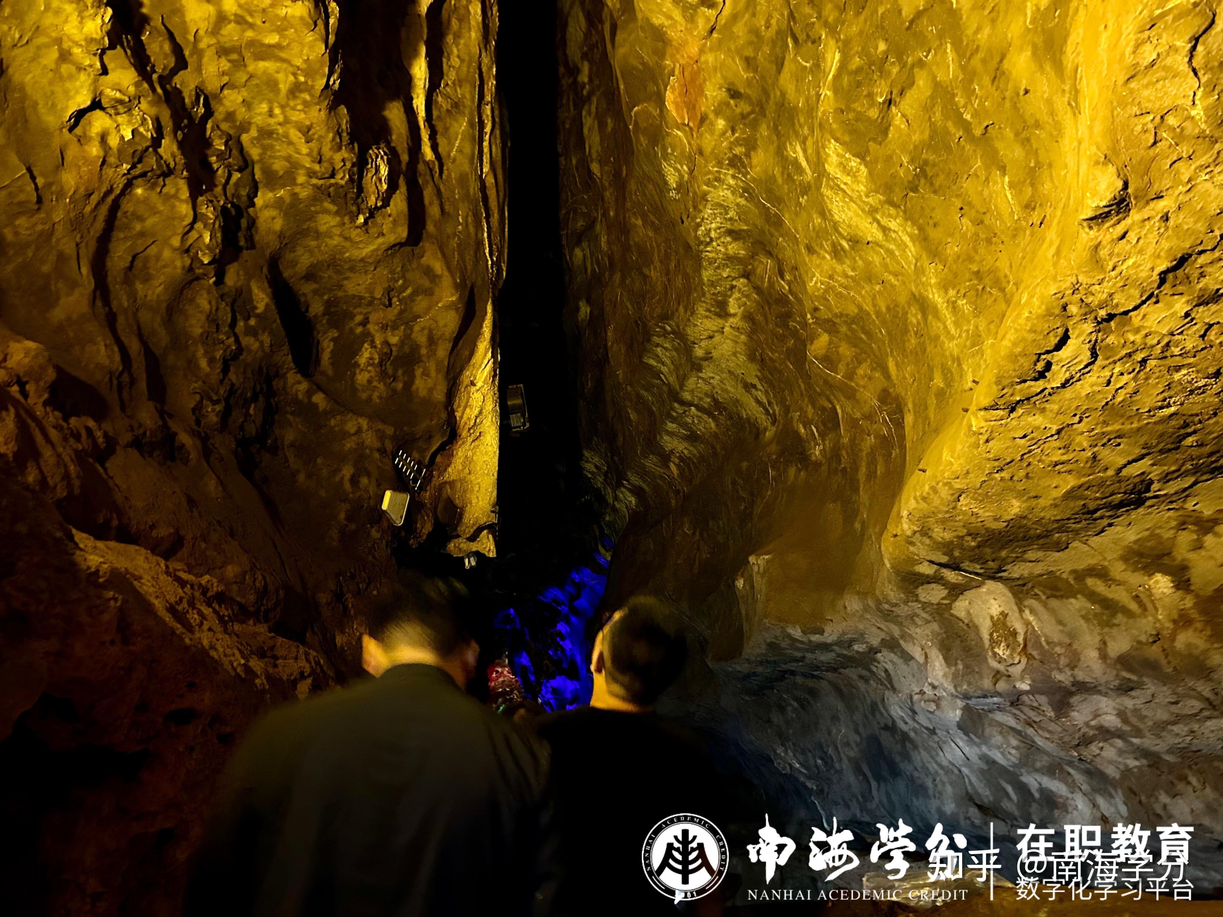 洞】王乔,相传春秋时代周灵王太子王子乔,姓姬,名晋,字子晋,居洞炼丹