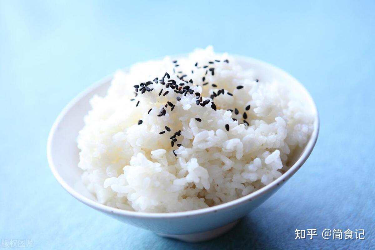 大米饭最好吃的做法，吃起来咸香有味，营养丰富 - 奇点
