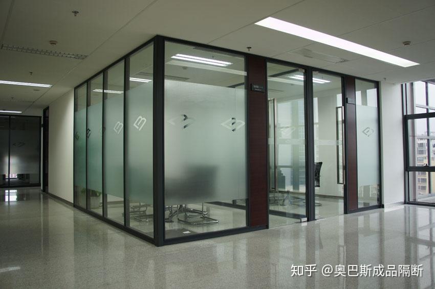 奥巴斯办公隔断工程赏析一