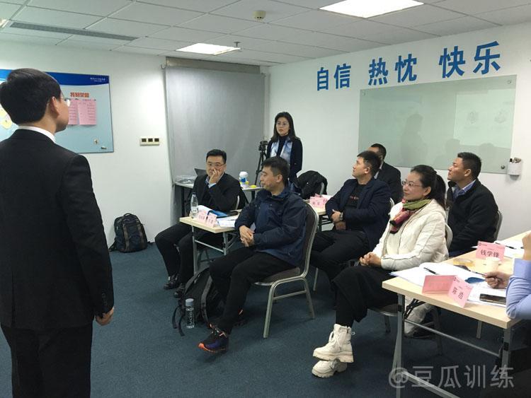 v2-e84ef8de808519bad47c0038018bda0d_1440w.jpg?source=172ae18b