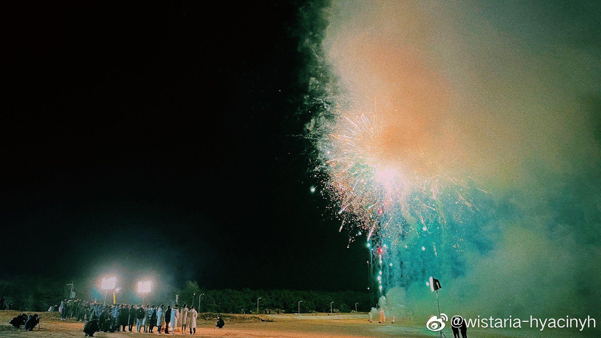 大家有没有白敬亭和r1seblackpink的好看的深色照片