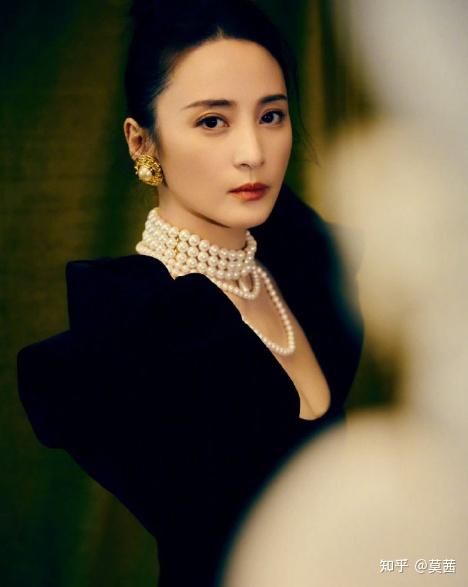 一个赛一个!刘涛:18岁好美,孙俪:18岁更美,蒋勤勤:你们让让