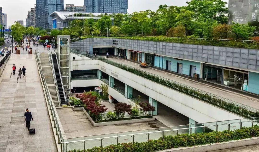 实例解析商业空间下沉式广场打造趋势