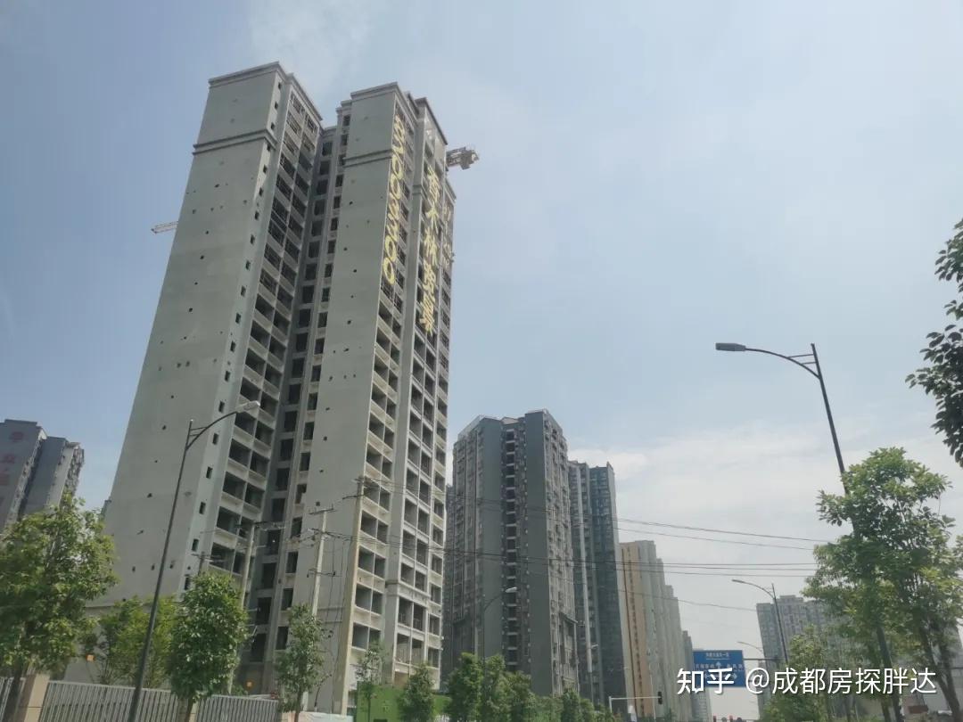86 香木林宽景直接打个看房总结吧:一下子让我想到了5年前的成都房价
