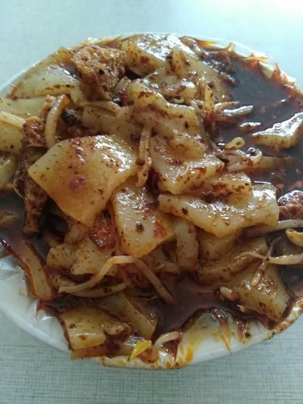 两当,你凭栏而待,眉目自成诗三百