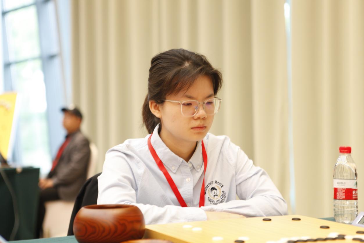 围棋协会队第一台:於之莹八段负许瑞玹四段第二台:李思璇四段胜蔡碧涵