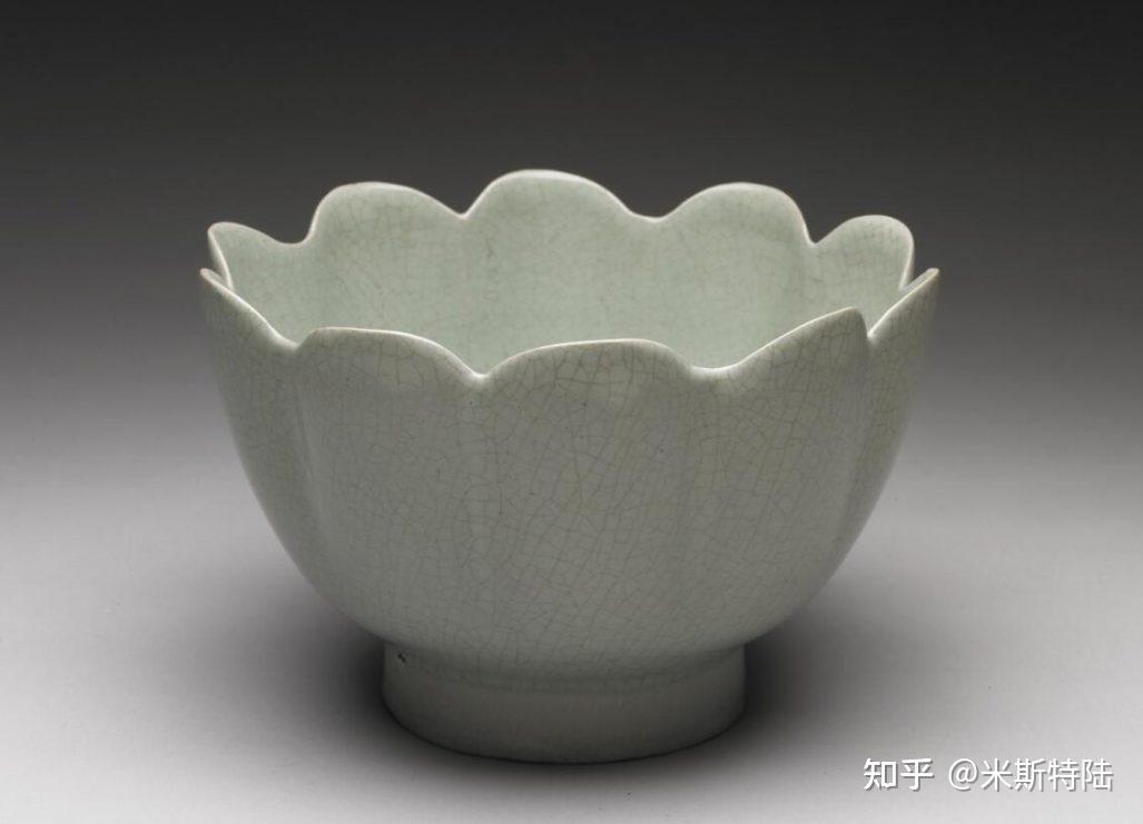 中國 五代 ~ 宋時代 白瓷碗 五代至宋白瓷「官」字花