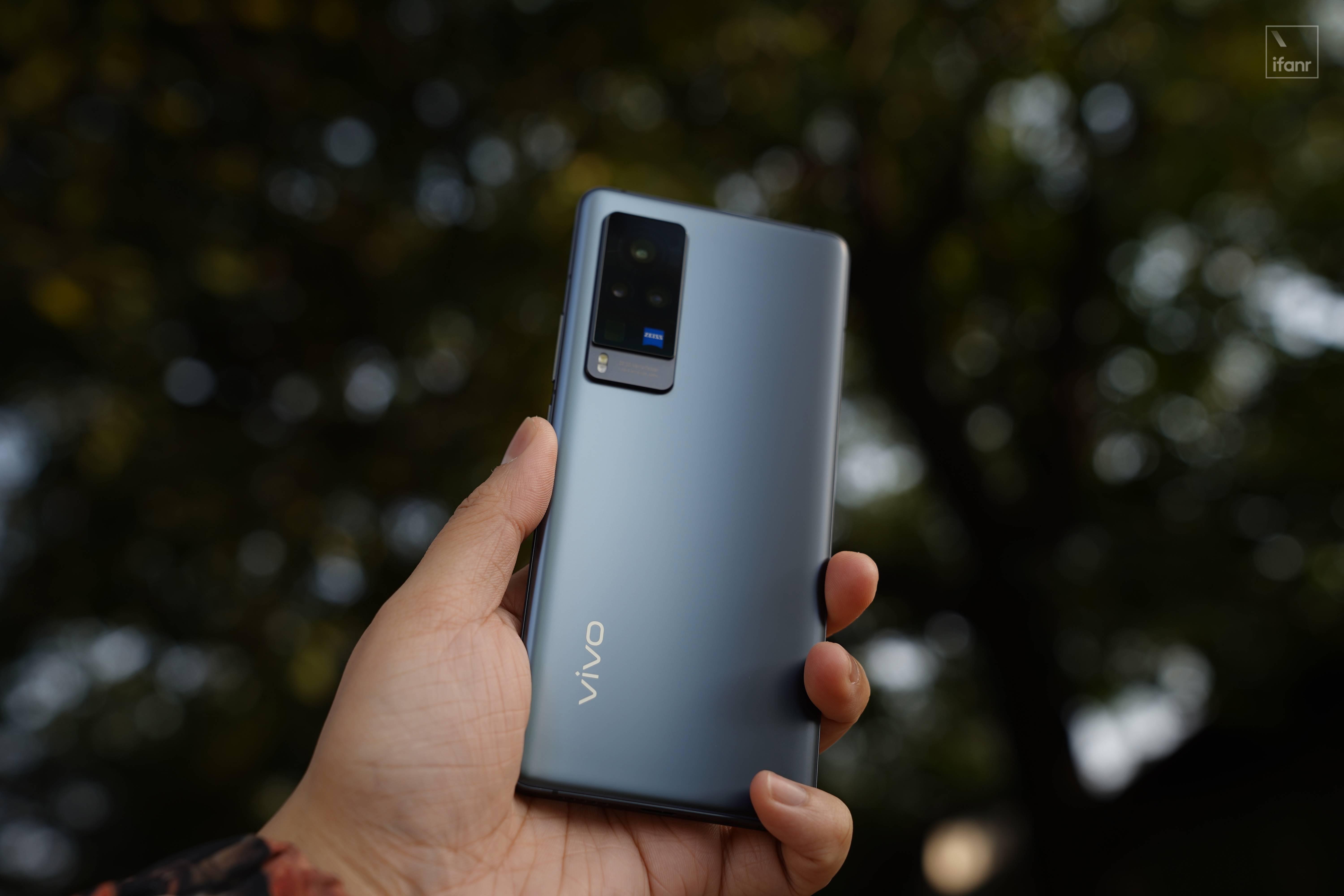 如何评价2020年12月29日发布的vivo x60系列?有哪些亮点和不足?