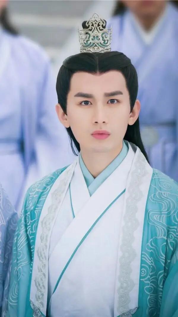 成毅能够变成欢瑞一哥是不是因为李易峰的退圈