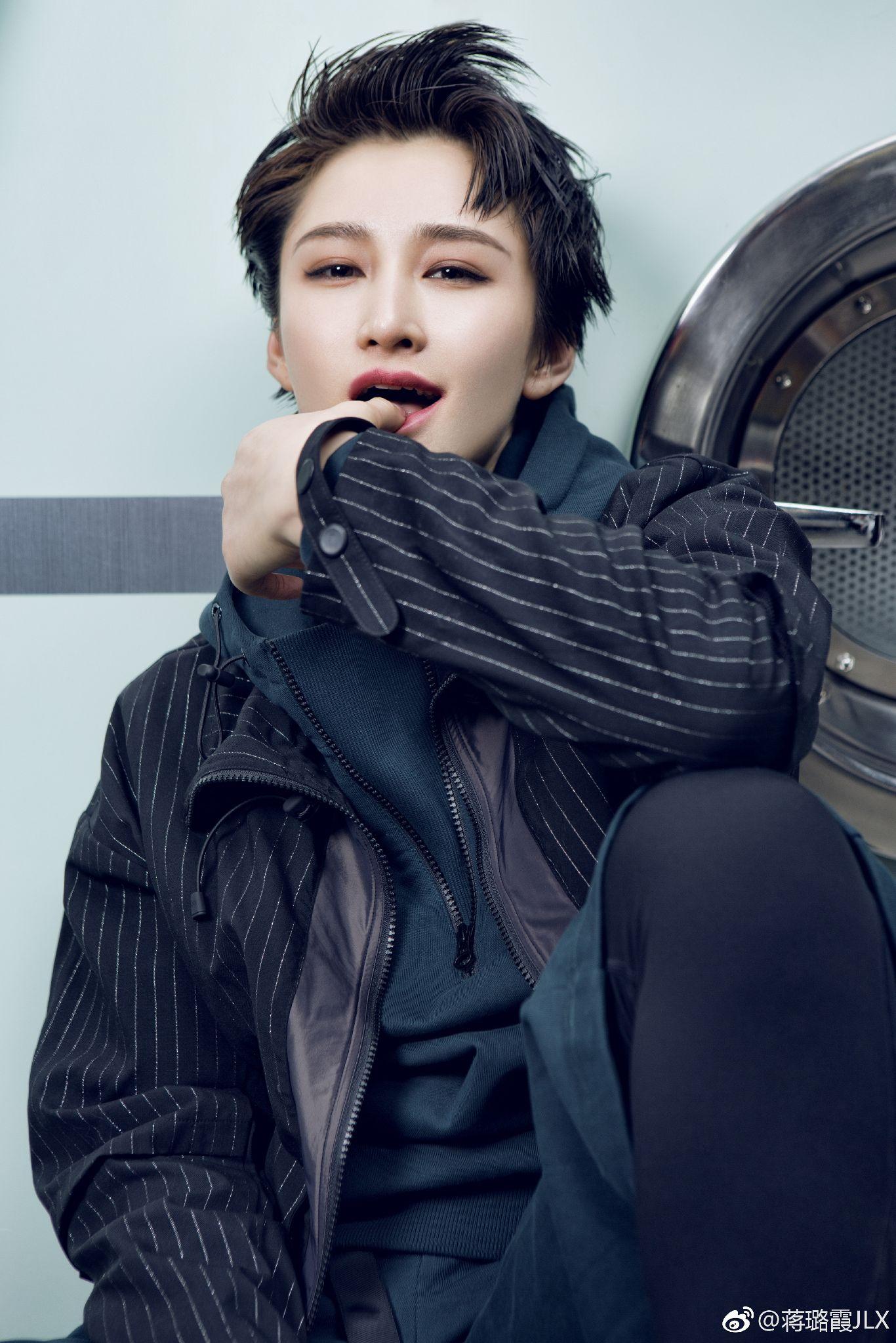 红海行动中佟莉女海军人设有什么作用