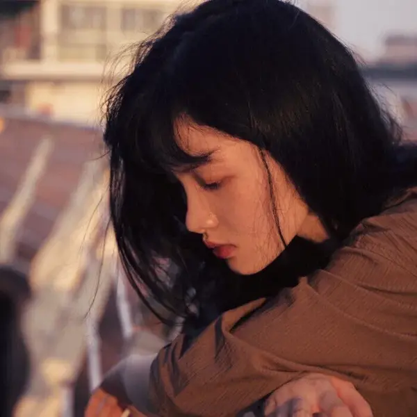 让人一眼就爱上的正能量微信头像女(共16张)
