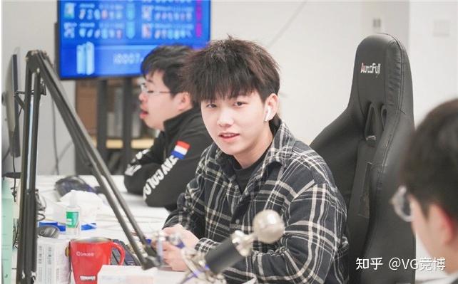 月色已成qg真大腿vg换来末将许诺变四大金刚老林眼光毒辣
