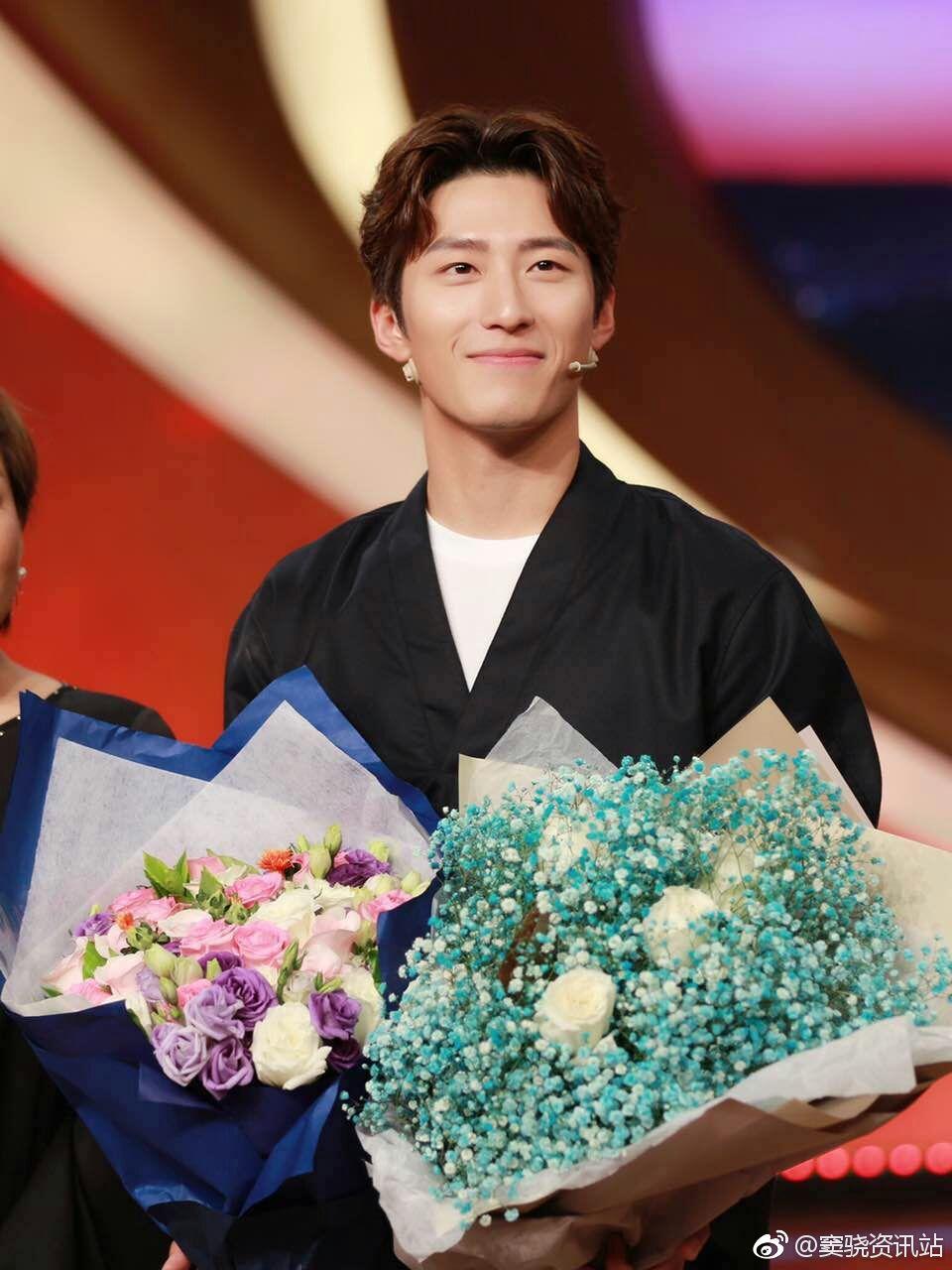 窦骁的美图或搞怪图有哪些?-窦骁帅照