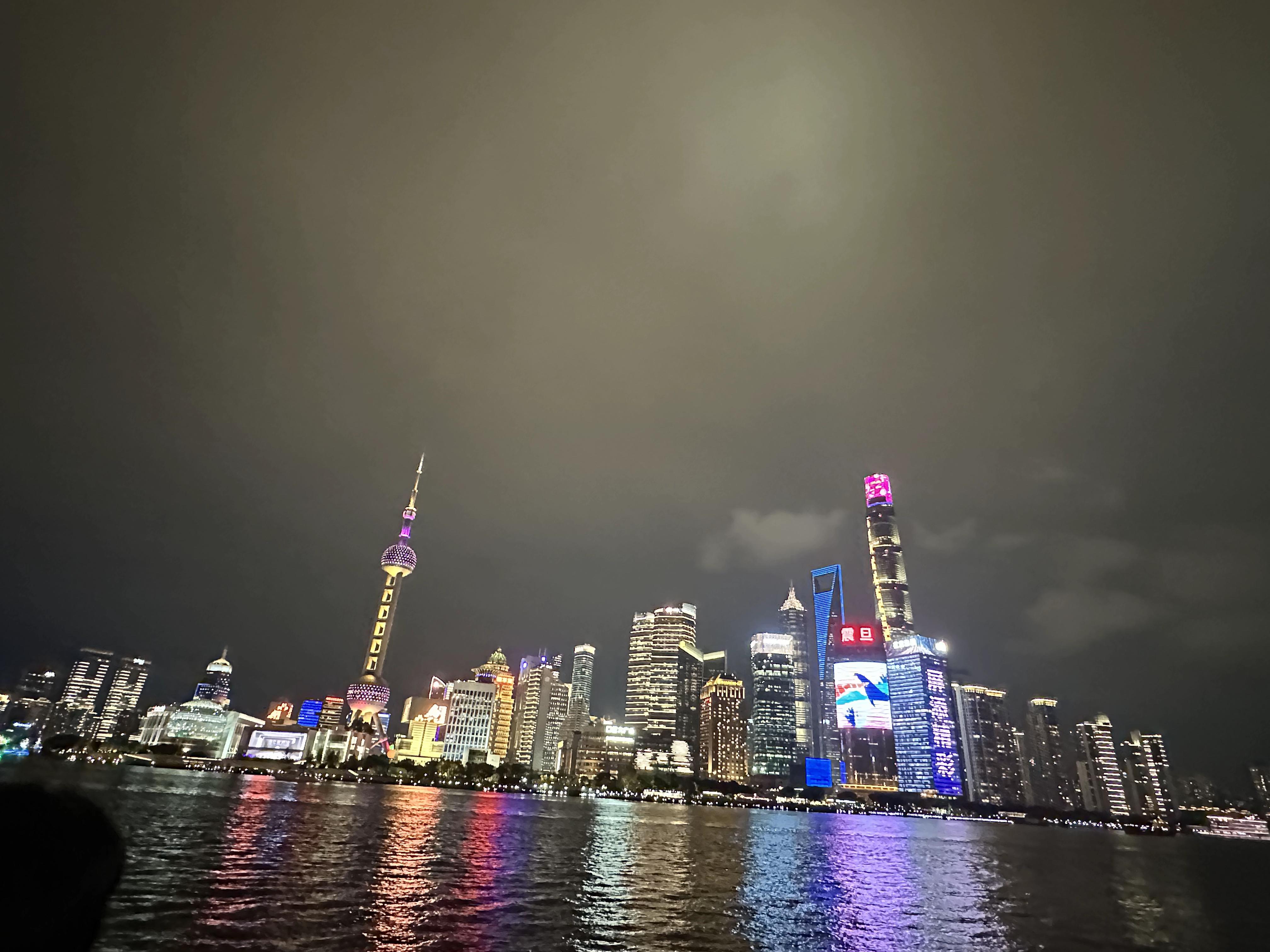 上海夜色之旅-城隍庙、外滩、陆家嘴与黄浦江渡轮 - 知乎