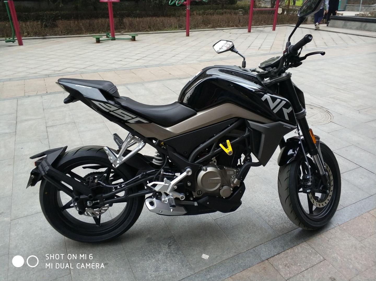 仿赛 街车 踏板 Gpr125 Cf250nk 巧格i 摩托选购 指南 车主亲身体验 知乎