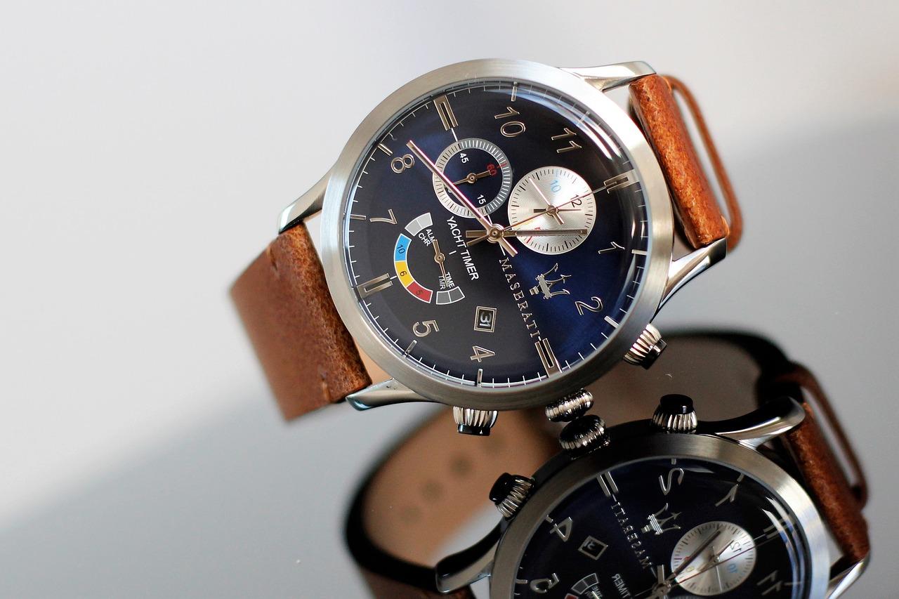 浪琴机械手表怎么上弦