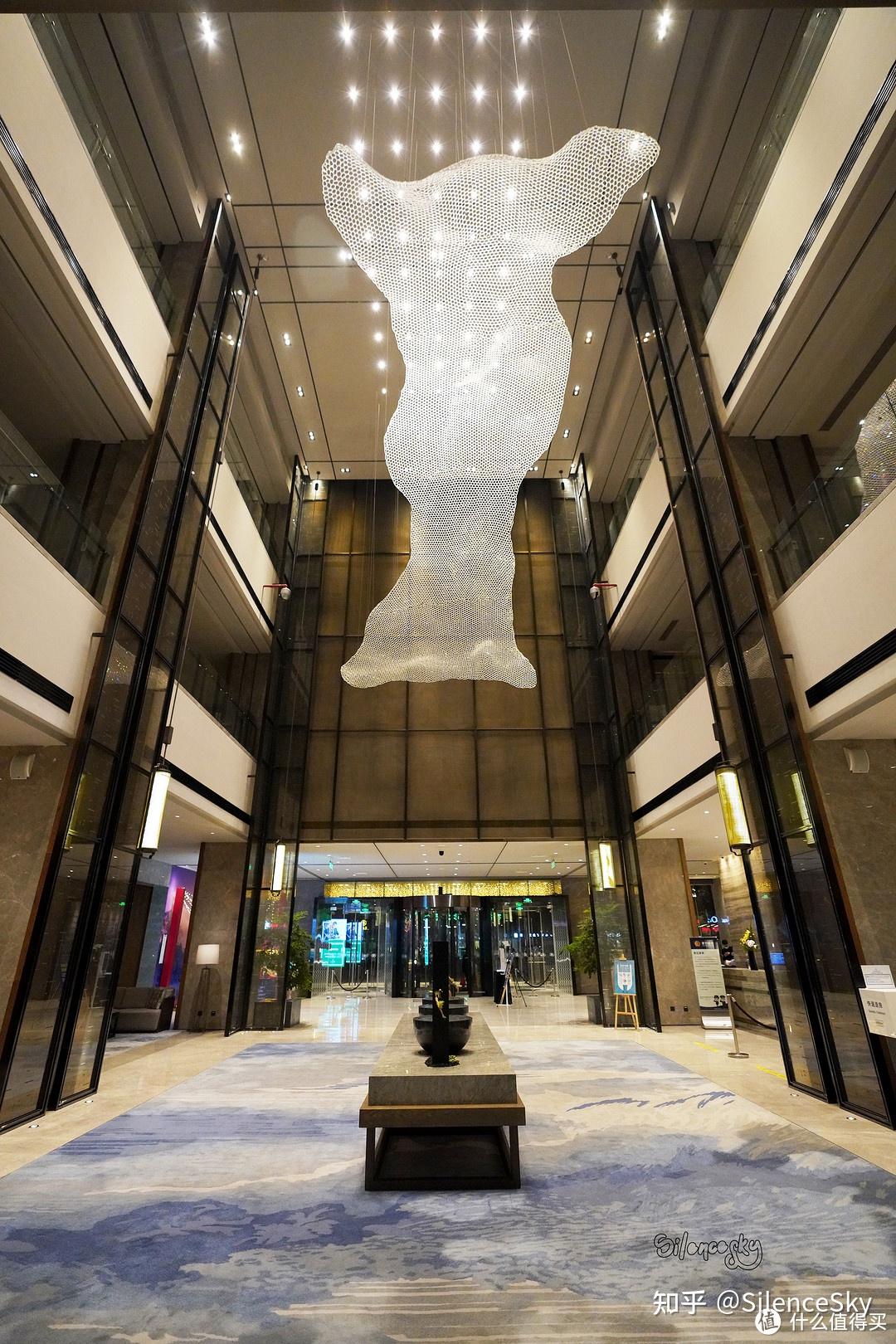 住进金鸡湖畔水晶靴苏州希尔顿酒店入住体验