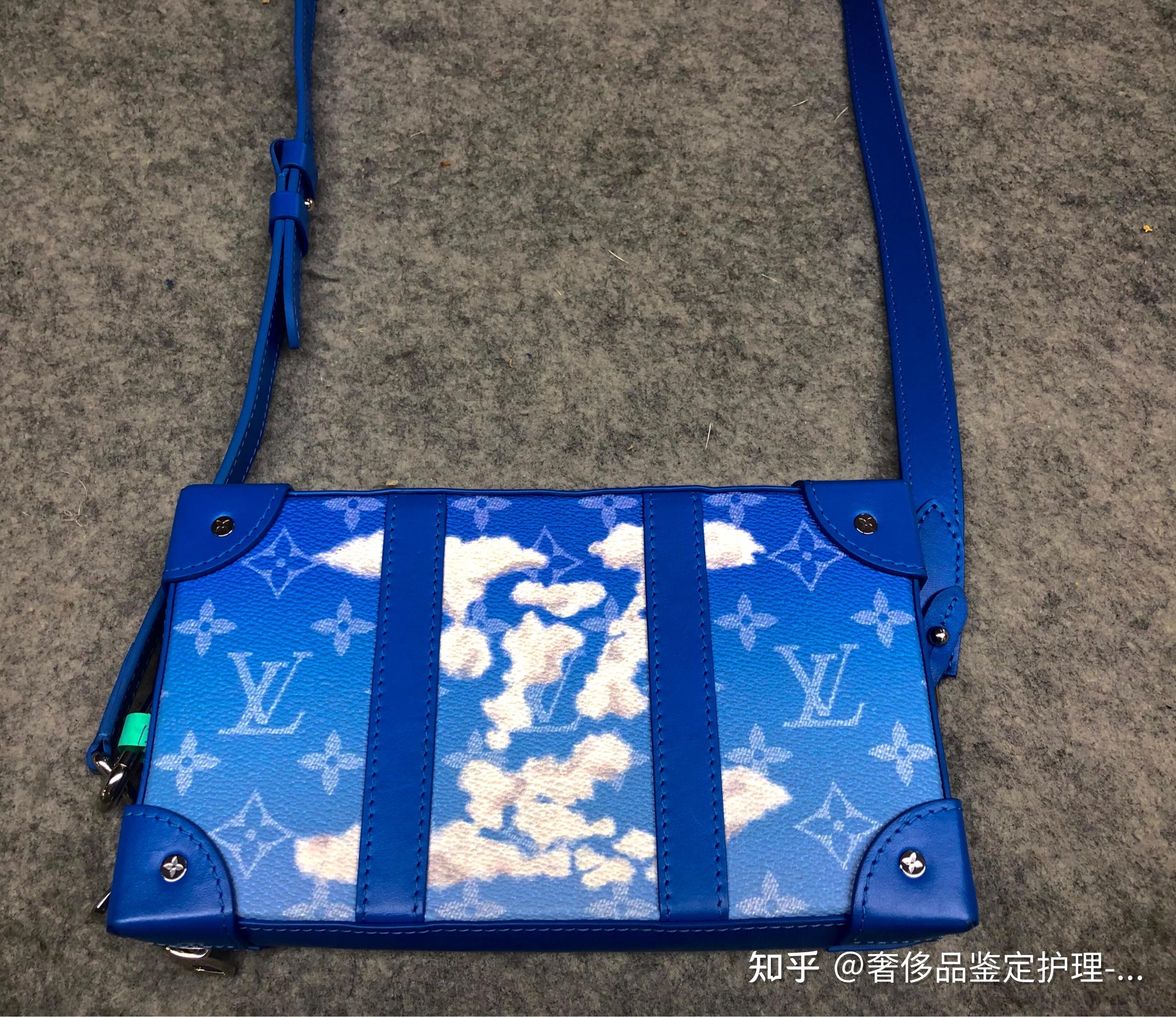 lvm45432蓝天白云朵系列softtrunkwallet盒子斜挎包