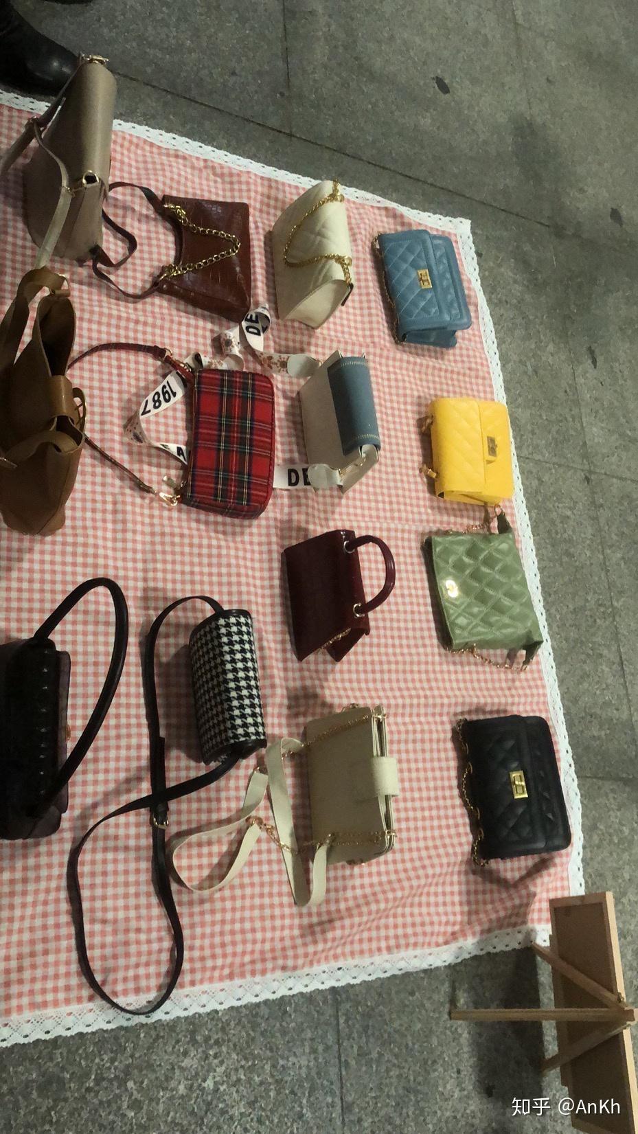 有什么低成本小商品适合摆摊卖吗?