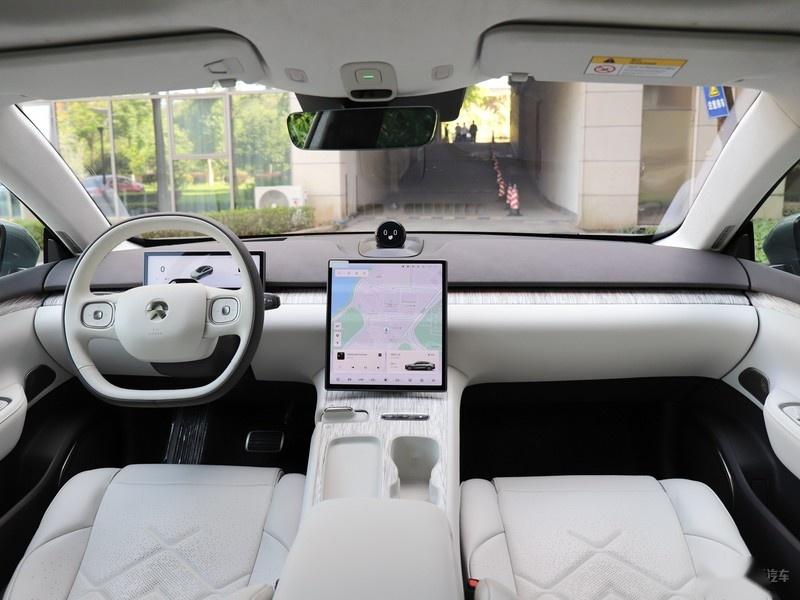 五年旗舰即将焕新 新一代蔚来ES8有哪些看头?19 五年旗舰即将焕新 新一代蔚来ES8有哪些看头?