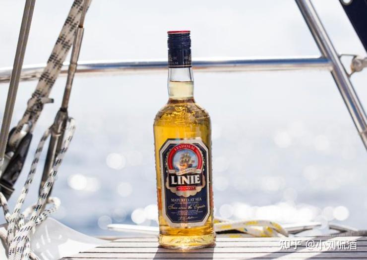 阿夸维特被称为北欧和德国北部地区的"烧酒",即使兑水稀释后,其酒精