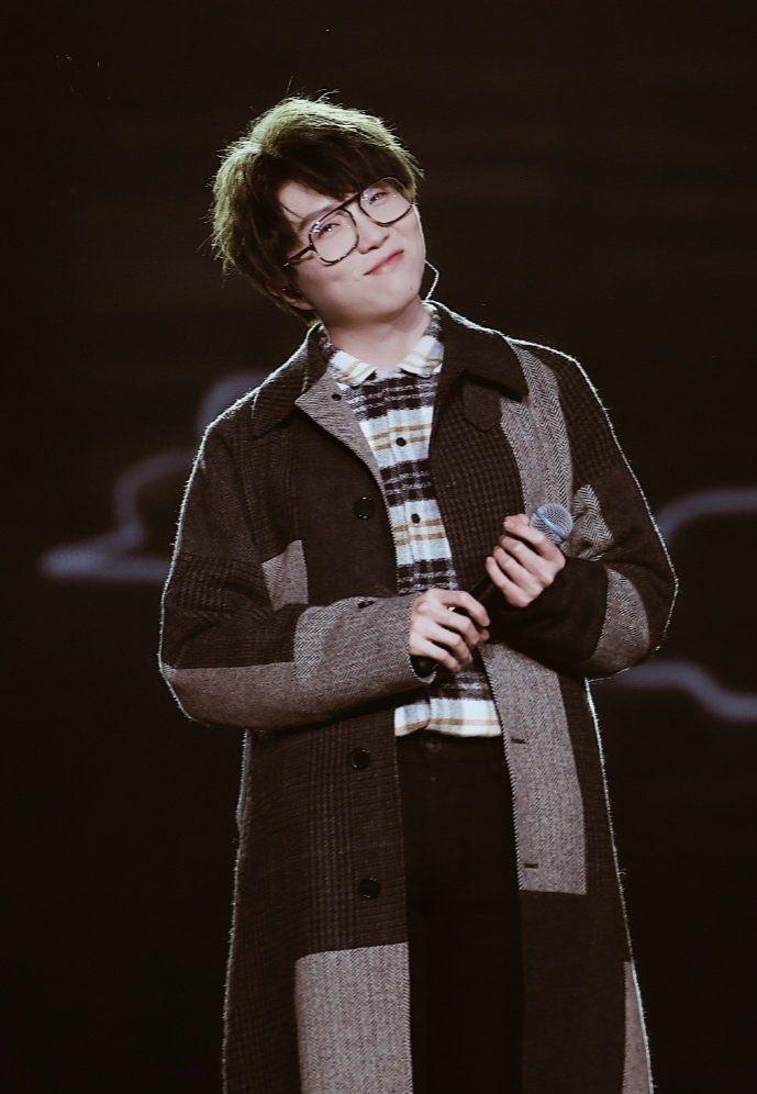 有没有暴发户有毛不易的图片无水印的