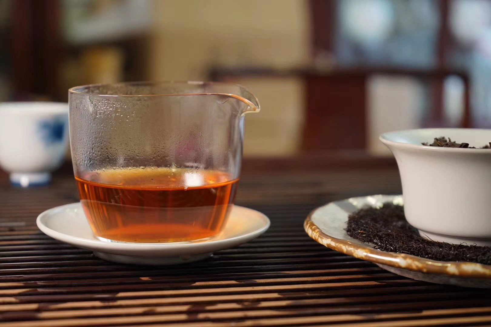 2004年珍藏贡品生普洱茶茶马古道普洱饼茶思茅古普洱茶业