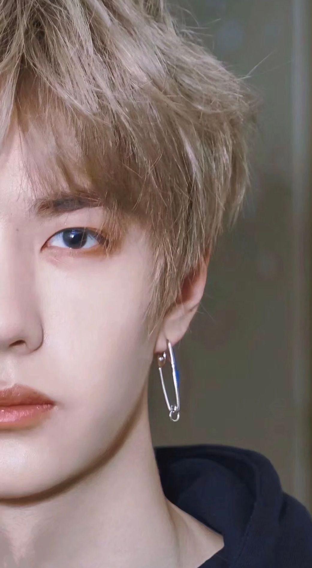 有没有王一博的神图? - 知乎