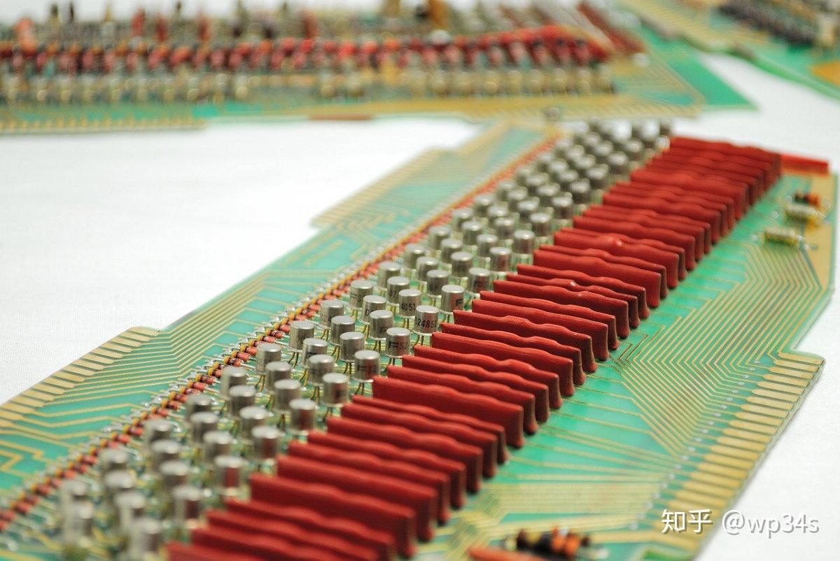 电与磁的极致艺术~1968年的HP9100A晶体管计算器(机)-2