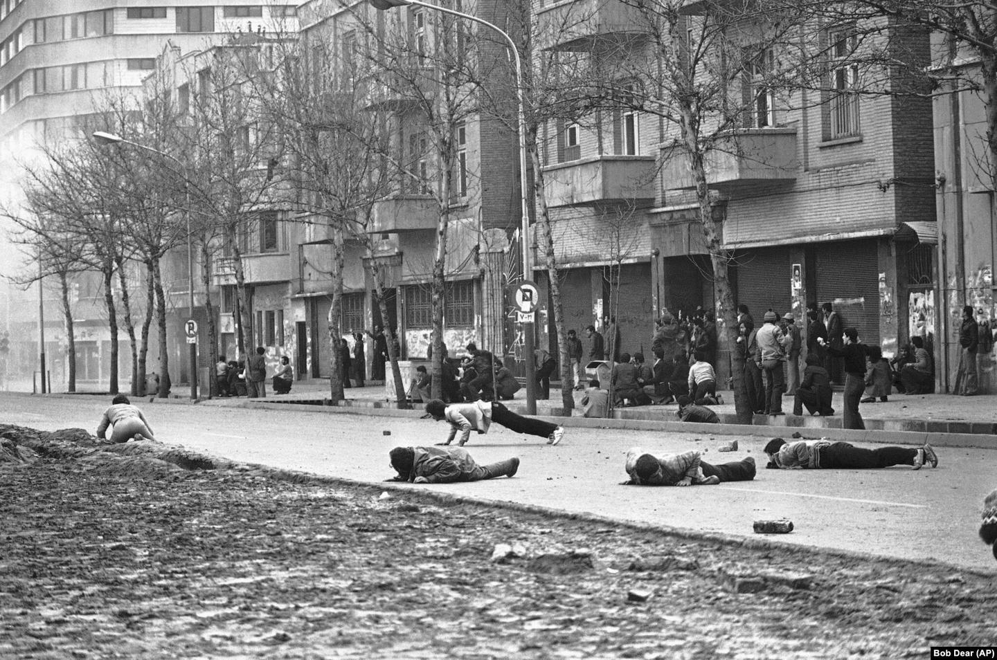 伊朗伊斯兰革命--死去的自由- 知乎