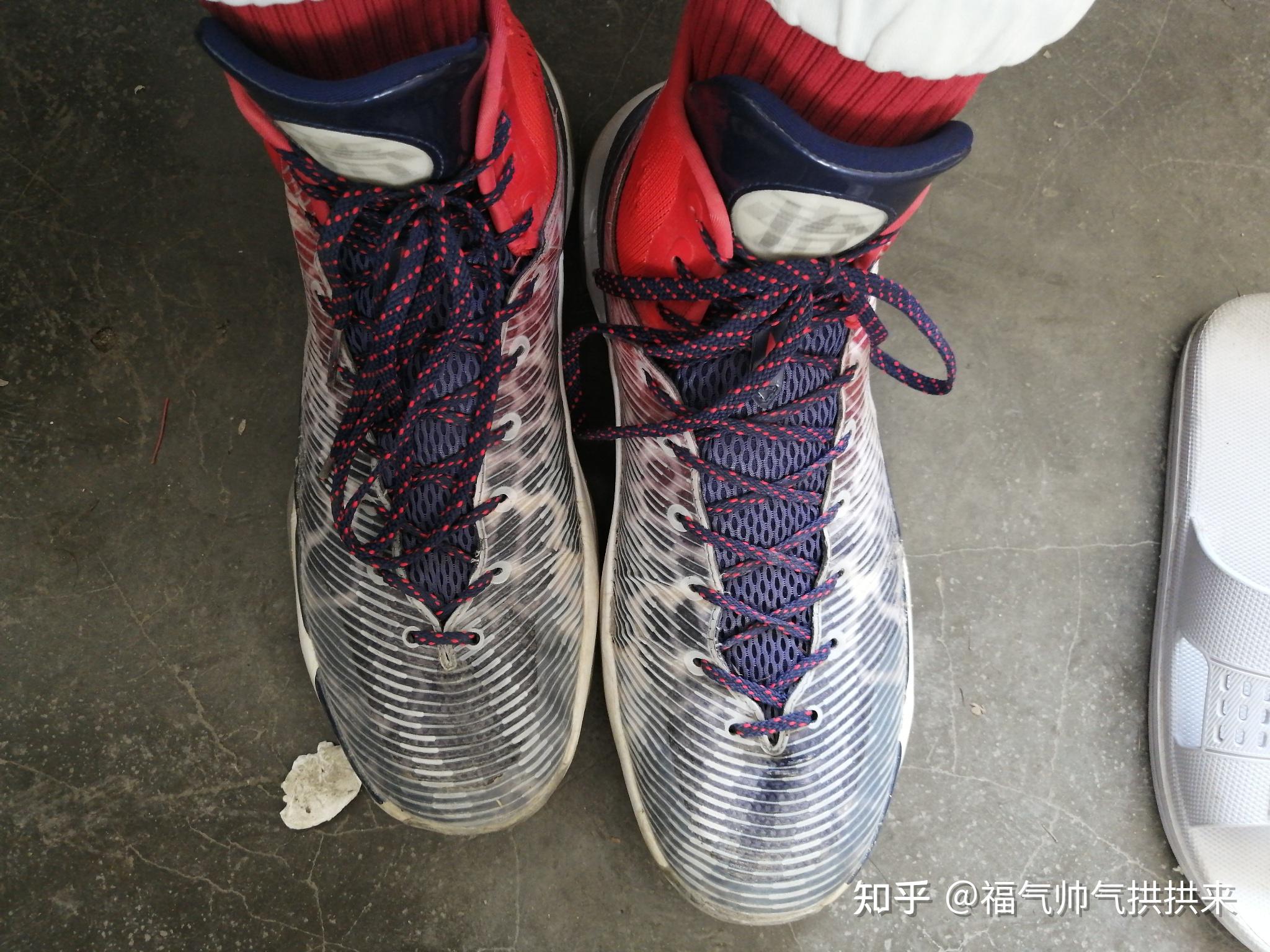 李宁驭帅11代鞋带怎么绑