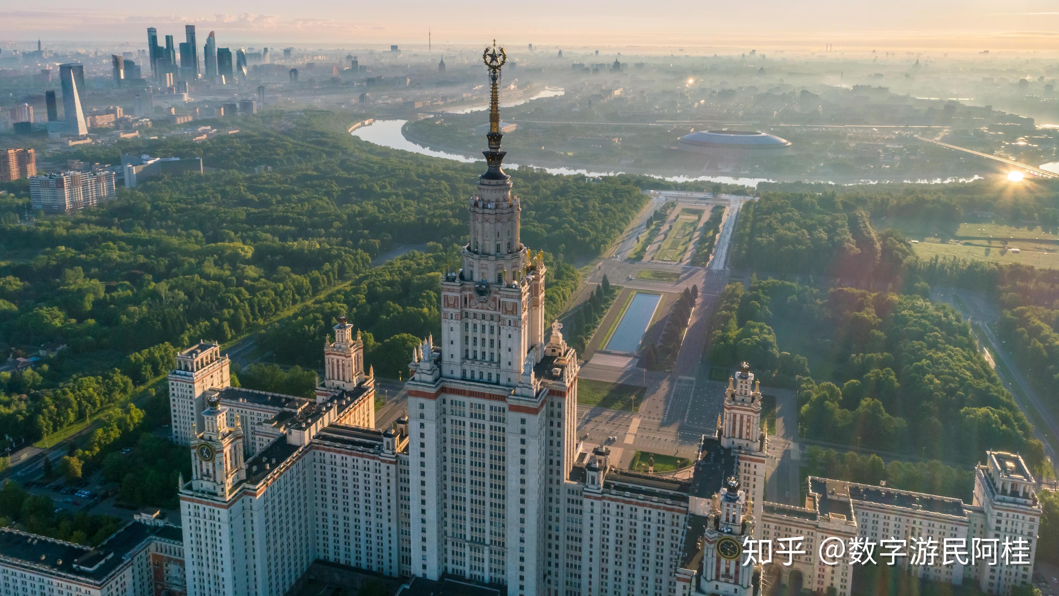 莫斯科国立大学是俄罗斯最古老的大学,也是最大和最好的大学